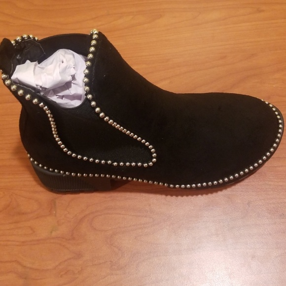 Boots - Picture 2 of 2